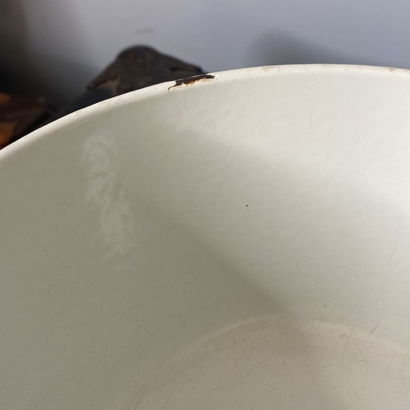 . Vintage Copco D1 White Enamel Cast Iron Dutch Over Cooking Pot with Lid - Picture 3 of 8